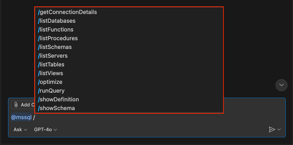 Screenshot della seconda serie di opzioni di comando slash dall'estensione MSSQL nella chat di GitHub Copilot.