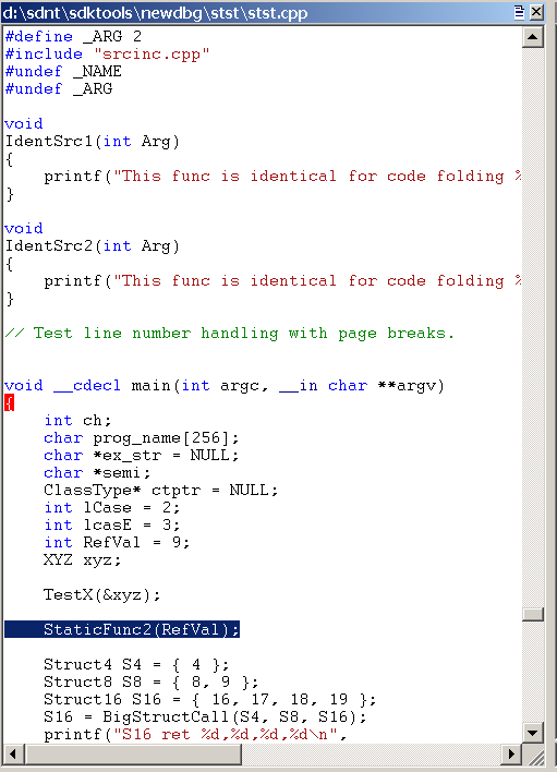 読み込まれたソース ファイルが表示されている WinDbg の [ソース] ウィンドウのスクリーンショット。